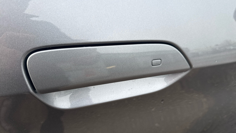 BYD Dolphin 150kW Design 60.4kWh 5dr Auto Electric Hatchback